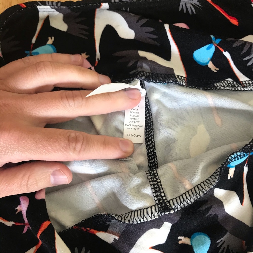 LuLa Roe Tall & Curvy Storm Leggings